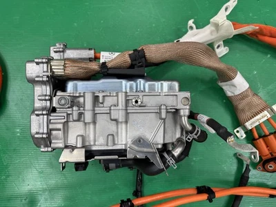 MERCEDES CLA W118 VOLTAGE BATTERY CONVERTER INVERTER 1.3 PETROL HYBRID 2020-2025 - Image 1 of 4