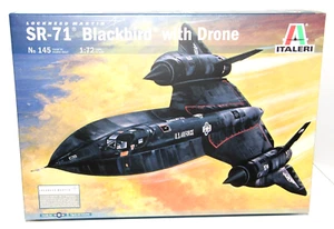 ITALERI 1:72 KIT AEREO LOCKHEED MARTIN SR-71 BLACKBIRD WITH DRONE 45 CM ART 145 - Foto 1 di 1