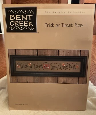 РЕДКАЯ!! "Bent Creek ""ТРЮК ИЛИ УГОЩЕНИЕ РЯД"" вышивка крестиком образец 2005" - Изображение 1 из 4