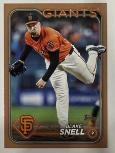 2024 Topps Update BLAKE SNELL Gold Parallel San Francisco Giants #/2024 - Picture 1 of 2