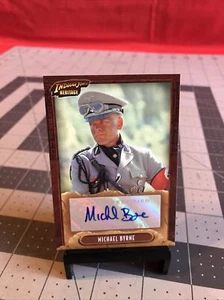 Tarjeta autógrafa auténtica Topps Indiana Jones Heritage Michael Byrne 2008 - Imagen 1 de 4