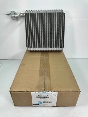 Evaporador de aire acondicionado núcleo GPD 4712079 2008-2014 Chevrolet Silverado GMC Sierra nuevo en caja Foto 1 de 4
