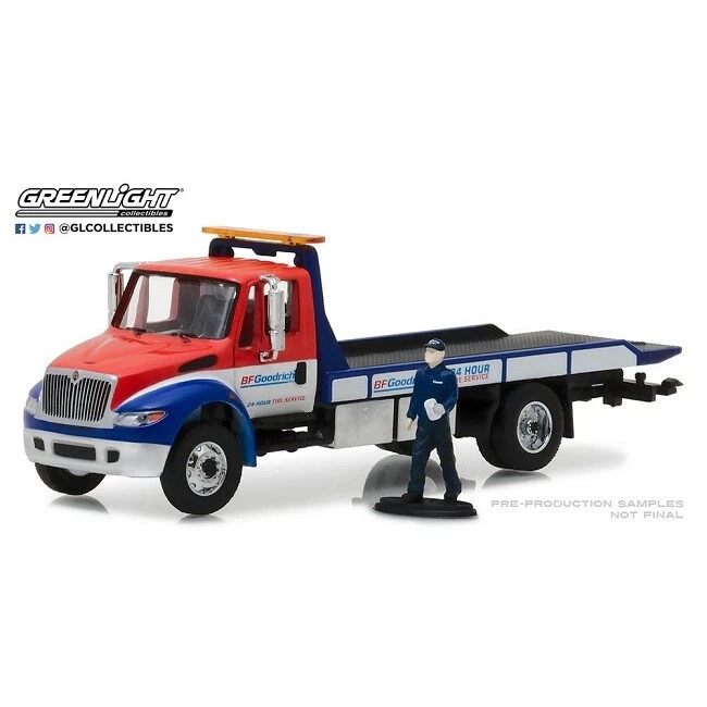 Greenlight 1:64 International Durastar Bfgoodrich Flatbed Repair Man Figure Car - Image 1 of 4