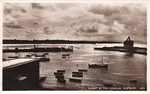 Sunset At The Harbour Portrush RPPC Postcard. Boats, Promenade, Harbour 1949 - Afbeelding 1 van 2