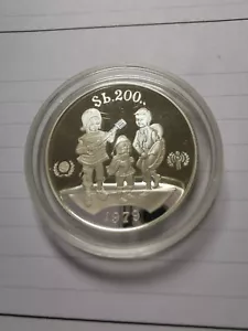 RARE 1979 Year of the Child BOLIVIA 200 PESOS Silver Proof Good For Grade GEM - Picture 1 of 3