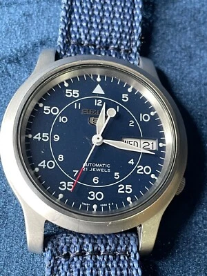 SEIKO 5:  7S26-02J0 blue dial military style automatic winding watch - Image 1 of 4