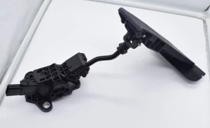 2014 2015 2016 2017 Acura RLX Accelerator Gas Pedal Assembly 1360 OEM - Picture 1 of 6