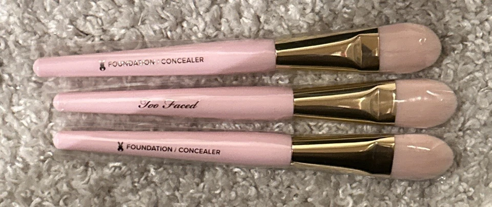 3 x Cepillo Corrector/ Base Too Faced Rosa y Dorado TAMAÑO COMPLETO NUEVO Foto 1 de 1