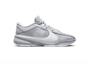 50+% OFF Men's 9.5 Nike Zoom Freak 5 TB Wolf Grey White Basketball Giannis Shoes - Picture 1 of 24