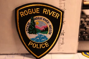police patch   ROGUE RIVER POLICE OREGON - Picture 1 of 1