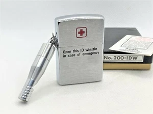 Encendedor ZIPPO 1994 edición limitada ""Estuche silbato de identificación de emergencia"" con dije silbato - Imagen 1 de 10