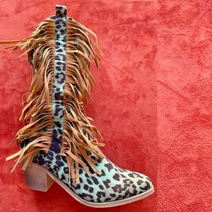 LUCKY & BLESSED Turquoise LEOPARD Print FRINGED Faux Suede WESTERN BOOTS Size 7 - Picture 1 of 8