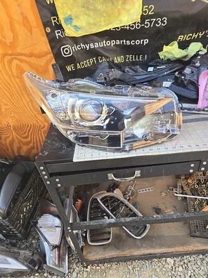 全新 2016 2017 年 丰田卡罗拉 iM Scion iM 车头灯 右侧 正品 原始设备制造商 — 第 1/4 张图片