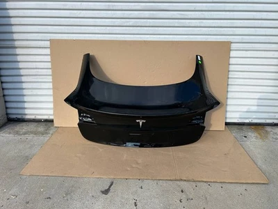 2017-2020 Tesla Model 3 Rear Trunk Deckid Shell Panel Non Powered 1118167-00-C - Image 1 of 4
