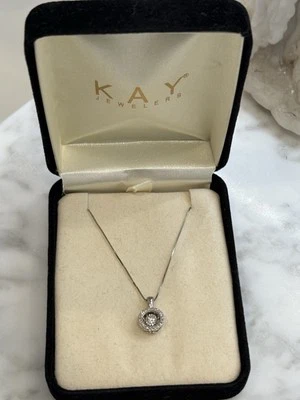 Collar Amor Imparable Kay Jewelers Oro Blanco 10k Foto 1 de 4