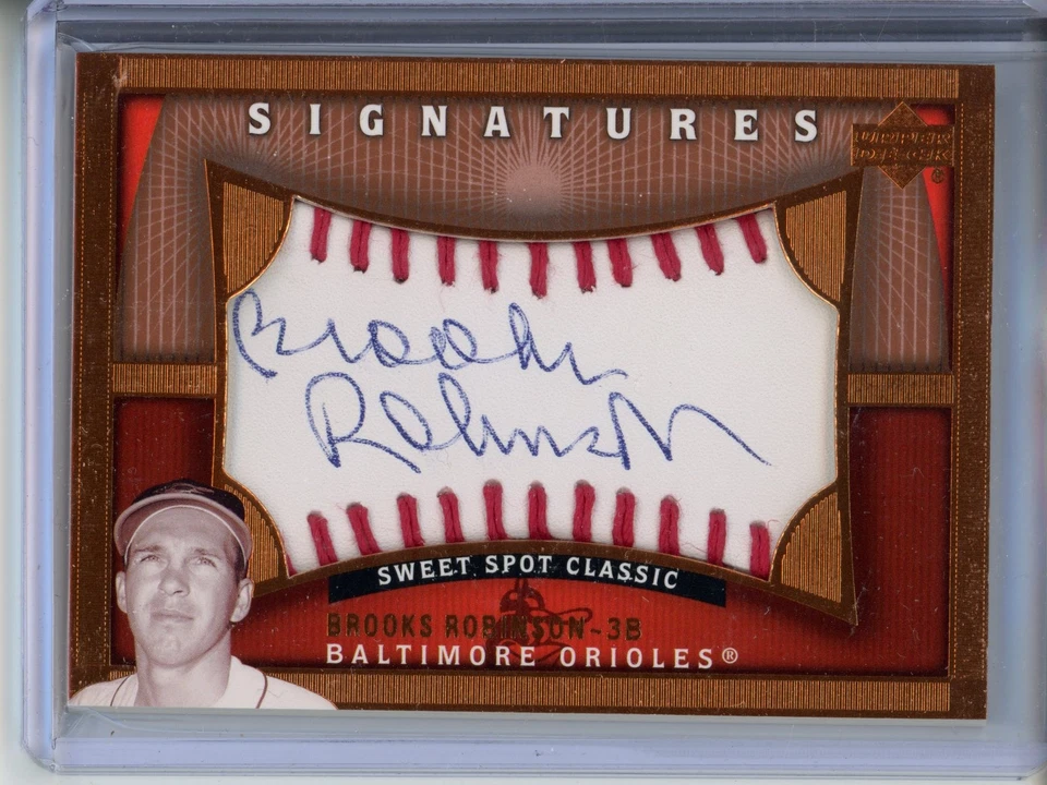 2005 Upper Deck Sweet Spot Classic Signatures Brooks Robinson #BR Ball Auto - Image 1 of 2