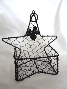 "Cesta de alambre de 9"" con forma de estrella de metal colgante de pared nuevo sin etiquetas 6"" x 3 1/2" - Imagen 1 de 4