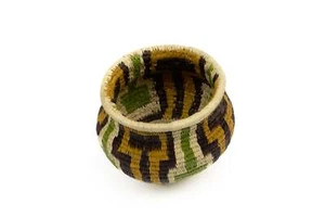Hand Woven Vintage Basket Made By Indigenous Artisans - Picture 1 of 10