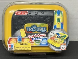 NUOVO gioco Hasbro Just In Case TROUBLE con custodia da viaggio gioca ovunque 2007 Popomatic - Foto 1 di 6