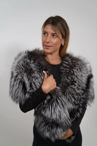 Silver Fox Fur Shawl, Fur Stole, Fur Wrap, Top Quality Fur Bridal Stole - Picture 1 of 6