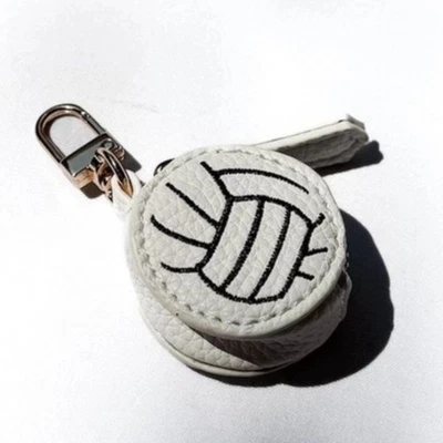 Bolso deportivo de cuero vegano con dije llavero voleibol Foto 1 de 2
