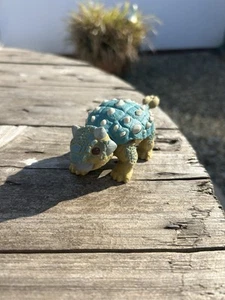 Figura de acción Jurassic World Camp Cretaceous Ankylosaurus Baby Bumpy - Imagen 1 de 4