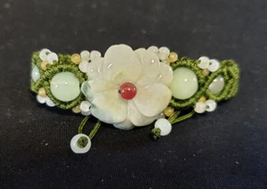 vintage gemstone jewel BRACELET ADJUSTABLE GREEN AGATE QUARTZ FLOWER ON ROPE - Picture 1 of 2