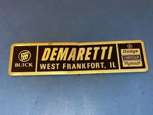 Insignia emblema de concesionario de metal Demaretti Buick Dodge West Frankfort IL - Imagen 1 de 8