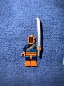 Lego Batman II Deathstroke Minifigure - Picture 1 of 2