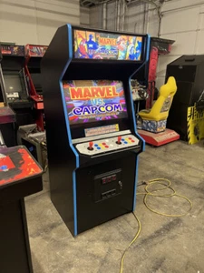 MARVEL vs CAPCOM ARCADE MACHINE by CAPCOM (Excellent Condition)*RARE* - Picture 1 of 12