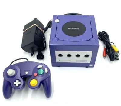 Consola Nintendo GameCube Indigo Purple GC Región EE. UU. + Controladores + Paquete de cables Foto 1 de 4