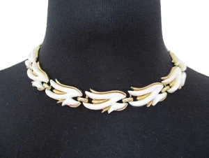 Vintage Monet White Enamel Leaf Signed Choker Necklace 14"-17" - Picture 1 of 4