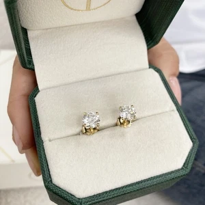 Diamond Stud Earrings E VS1 2 Ct IGI Certified Round Lab created 14K Yellow Gold - Picture 1 of 12