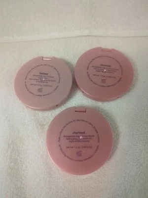 3 Tarte Amazonian Clay 12 Hour Blush 2 Charmed, 1 Fantasia, 0,052 oz Sem Caixa Sem Selo - Imagem 1 de 4