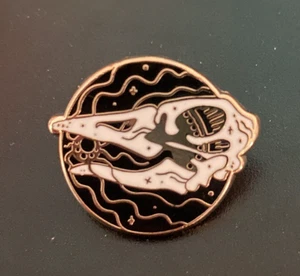 Mythical Marachi Bird Skull Gold Enamel Pin Oddities Obscura Backerkit Reward - Picture 1 of 2