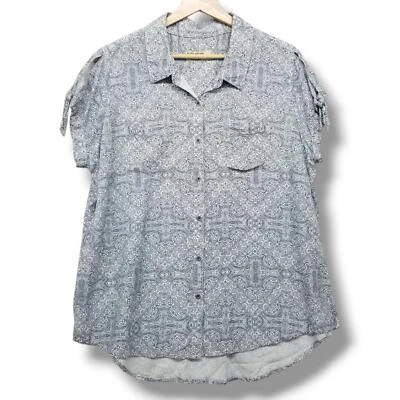 Ruff Hewn Tie Knot Short Sleeve Blouse Top Womens Large White Blue Rayon - Image 1 of 4