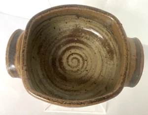 Cuenco de cerámica Shimek Art Studio marrón redondo con borde cuadrado doble mango firmado - Imagen 1 de 12