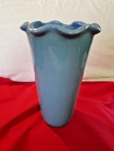 Vintage Turquoise Blue Studio Pottery Vase 8" Unmarked - Picture 1 of 4
