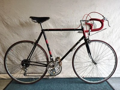 Actualizaciones de colección Motobecane Grand Record 23" Triple, Campy y Dura Ace Foto 1 de 4