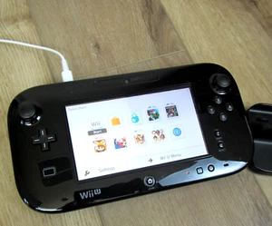 NINTENDO WII U CONSOLE DELUXE GAME PAD CONTROLLER SCREEN - Picture 1 of 3