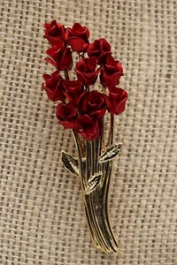 Vintage Danbury Mint 1997 Red Rose Bouquet Gold Tone Brooch - Picture 1 of 12