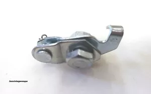 Boquilla de tornillo Vespa grande con soporte de tracción trasero V50, Special, ET3, PX, PK, etc. - Imagen 1 de 1