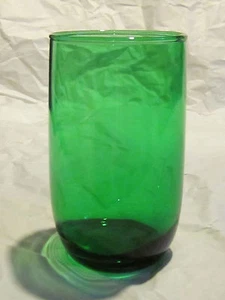Bicchieri acqua verde foresta con ancoraggio (6) - Foto 1 di 1
