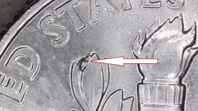 2017 P Roosevelt Dime. Die Chip on Reverse Olive Leaf. DI06 - Image 1 of 4