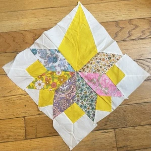 "Edredón de retazos de tela vintage panel cuadrado proyecto pieza hecha a mano 10"" amarillo" - Imagen 1 de 2
