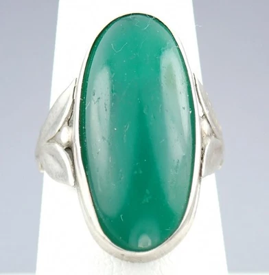 Antique Art Nouveau 830 Silver Bezel Jade Green Paste Cabochon Leaves Ring 7.5 - Image 1 of 4