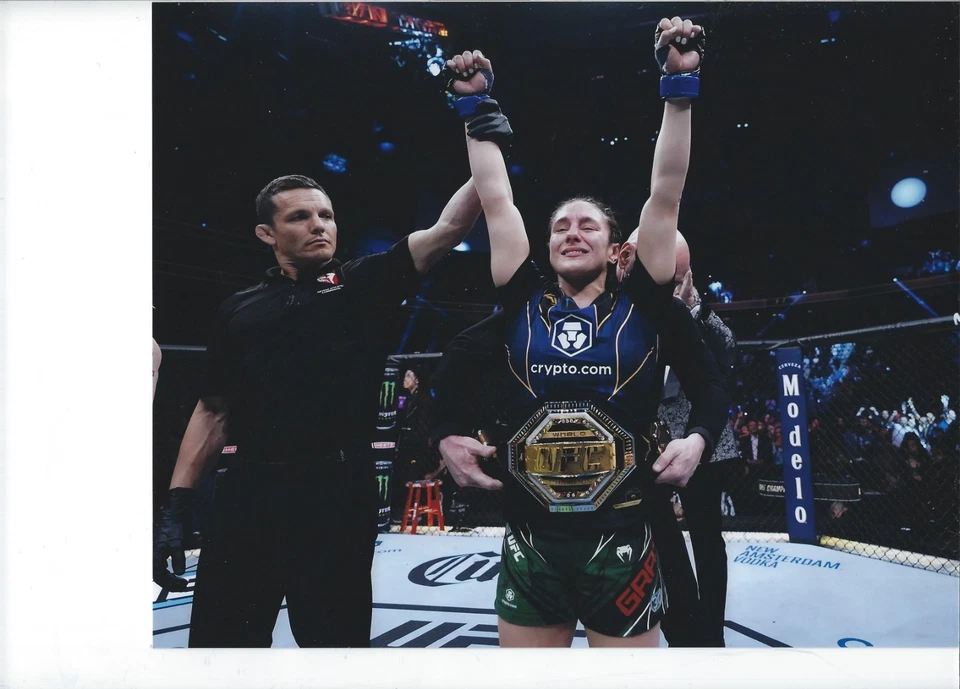 Alexa Grasso Campeón Peso Mosca UFC Sin Firmar Foto 8x10 #6 Luchador Mexicano MMA Foto 1 de 1