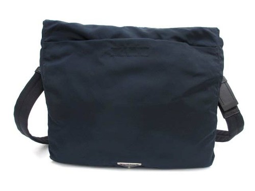 Borsa a tracolla Prada V218 Testo nylon usata per uomo donna abbigliamento vettoriale