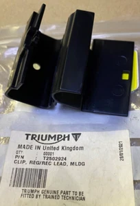 Triumph OEM Regulator Rectifier Lead , Clip T2502924 - Picture 1 of 1