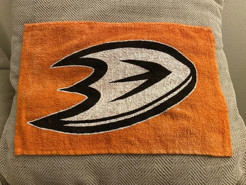 Anaheim Ducks Rally Towel Honda Center Stanley Cup Playoffs Very Rare D Logo Cover